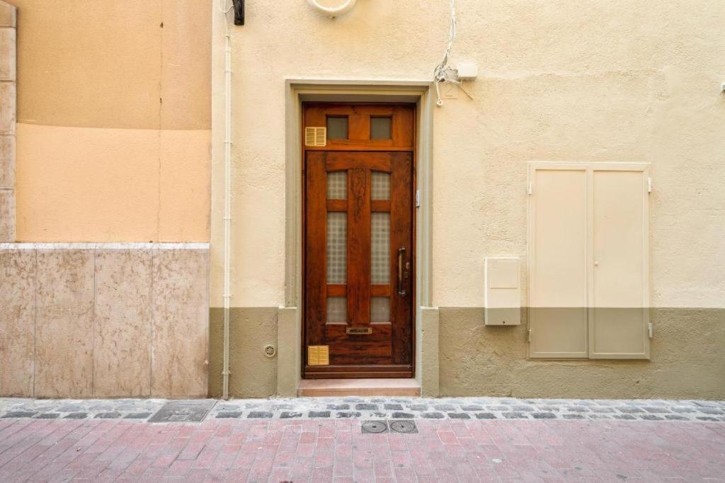 Figueres Old Town Apartment المظهر الخارجي الصورة